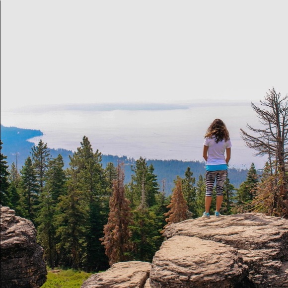 Meet your Posher, Alicia - Picture 3 of 3